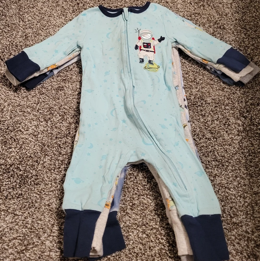 6 Zippered Rompers - Picture 8 of 11